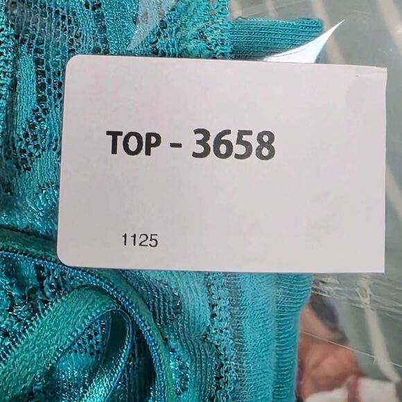 Cato Blue Lace Trim Cami Tank Top Size L - Picture 6 of 6